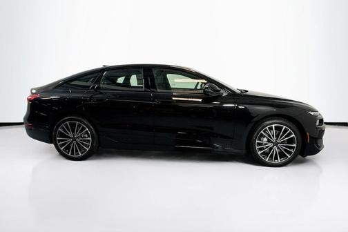 Mythos Black Metallic 2027 Audi A6 e-tron Premium Plus