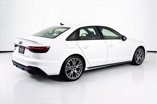 2023 Audi S4 Premium Plus TFSI quattro Tiptronic