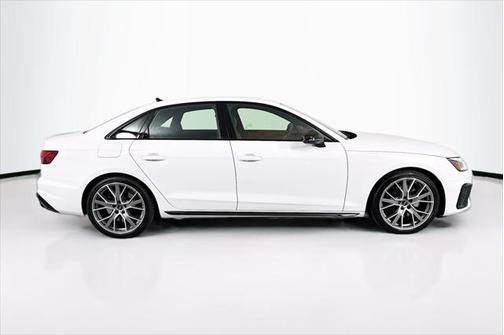 2023 Audi S4 Premium Plus TFSI quattro Tiptronic