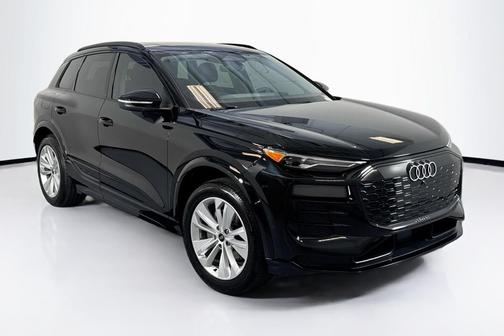 MYTHOS BLACK 2025 Audi Q6 e-tron Premium
