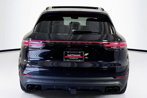 2022 Porsche Cayenne S