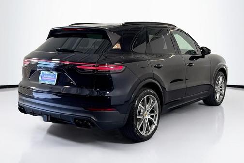 2022 Porsche Cayenne S