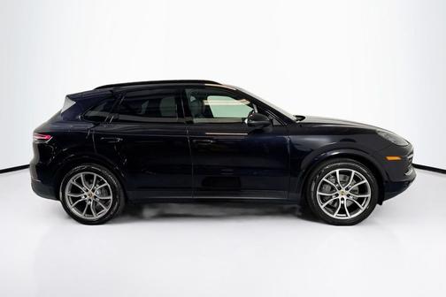 2022 Porsche Cayenne S