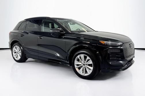 2025 Audi Q6 e-tron Premium Plus