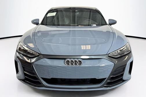 2023 Audi e-tron GT Premium Plus quattro
