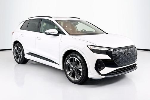 2025 Audi Q4 e-tron Premium Plus 55 quattro