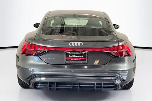 2023 Audi e-tron GT Premium Plus quattro