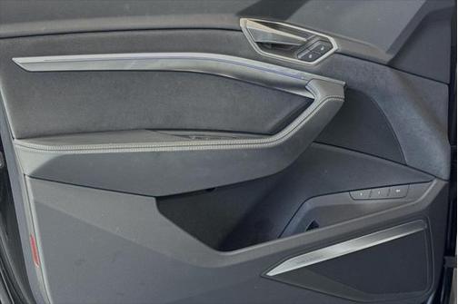 2023 Audi e-tron Premiumwe