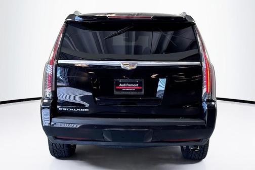 2016 Cadillac Escalade Platinum