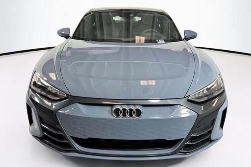 2023 Audi e-tron GT Premium Plus quattro