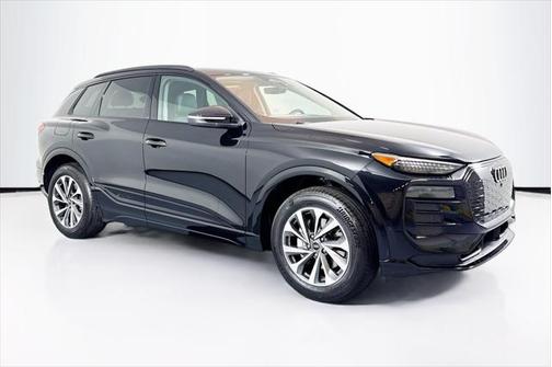 2025 Audi Q6 e-tron Premium Plus quattro