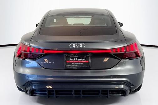 2022 Audi e-tron GT Premium Plus