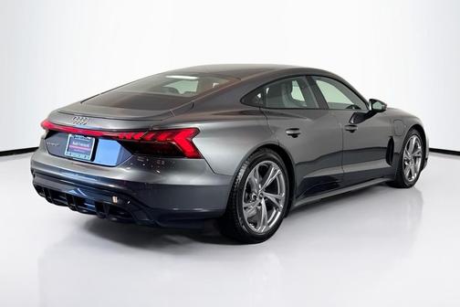 2022 Audi e-tron GT Premium Plus