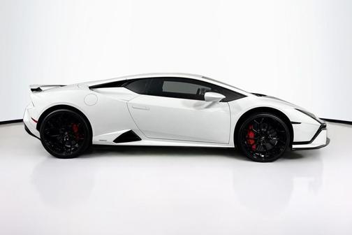 2023 Lamborghini Huracan Tecnica Coupe
