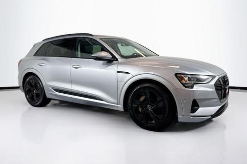 2022 Audi e-tron Premium