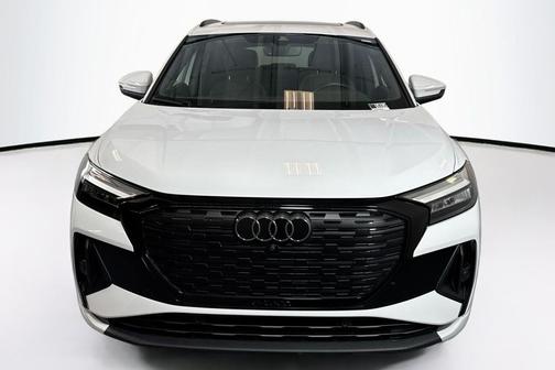 2024 Audi Q4 e-tron Premium Plus 55 quattro