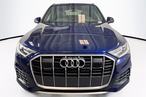 2022 Audi Q7 55 Premium Plus