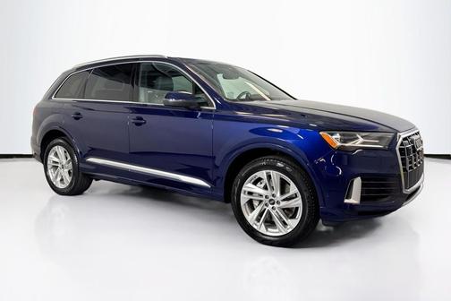 2022 Audi Q7 55 Premium Plus