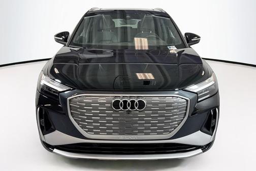 2025 Audi Q4 e-tron Premium 55 quattro