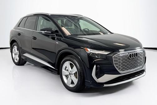 2025 Audi Q4 e-tron Premium 55 quattro