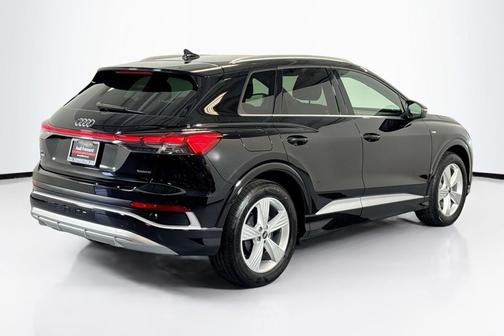 2025 Audi Q4 e-tron Premium 55 quattro