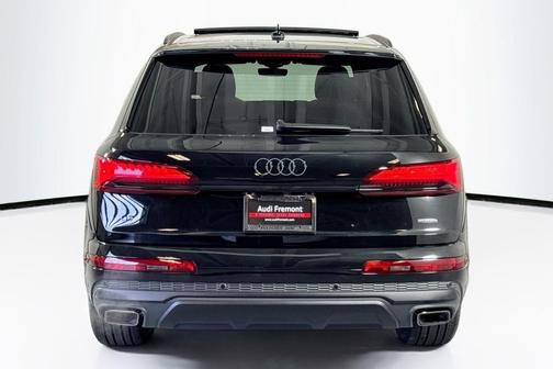 2026 Audi Q7 45 Premium