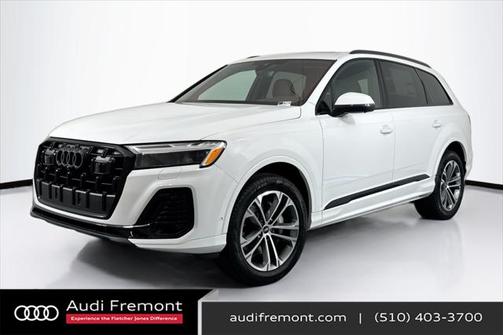2025 Audi Q7 45 Premium Plus
