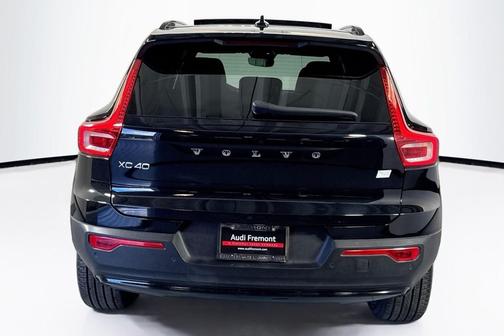 2023 Volvo XC40 Recharge Pure Electric Twin Ultimate