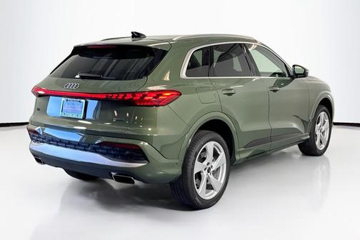 2025 Audi Q5 Premium Plus TFSI quattro S tronic
