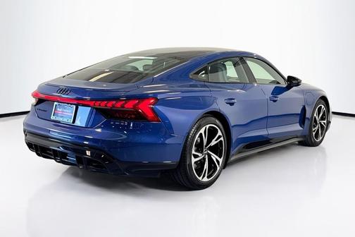 2022 Audi e-tron GT Premium Plus