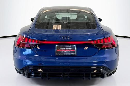 2022 Audi e-tron GT Premium Plus