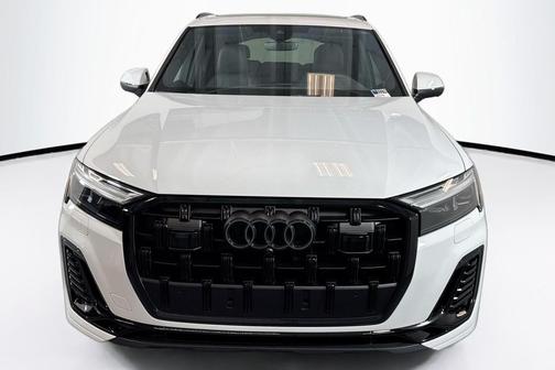2026 Audi Q7 55 Premium Plus