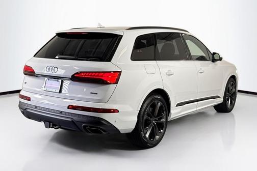 2026 Audi Q7 55 Premium Plus