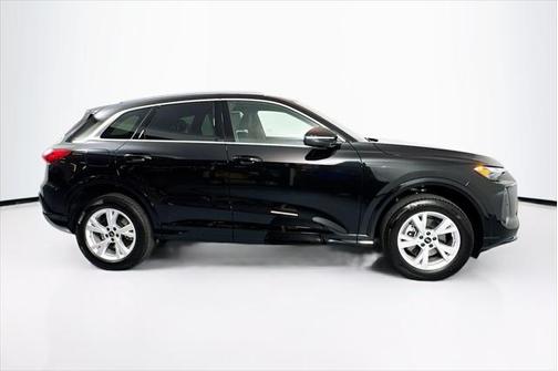 2025 Audi Q5 Premium