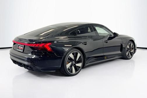 2022 Audi RS e-tron GT quattro