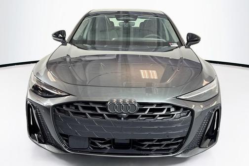 Daytona Gray Pearl Effect 2026 Audi A6 Premium Plus quattro S tronic