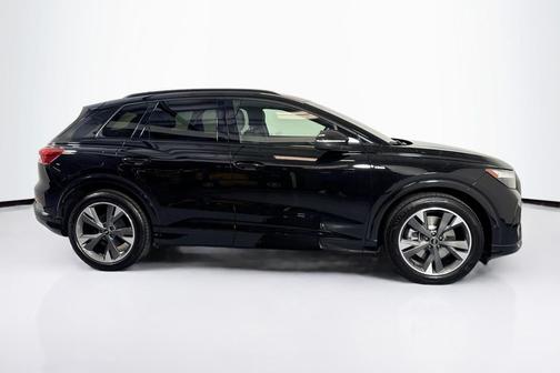 2024 Audi Q4 e-tron Premium Plus 55 quattro