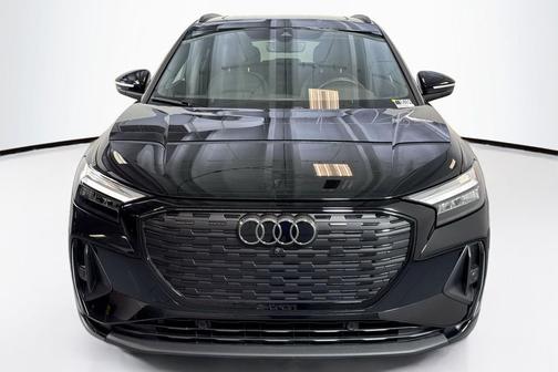 2024 Audi Q4 e-tron Premium Plus 55 quattro