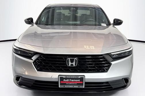 Platinum White Pearl 2023 Honda Accord Hybrid Sport-L
