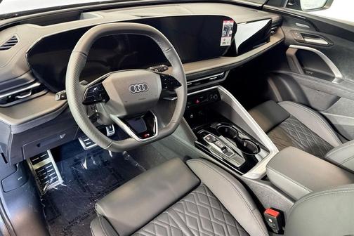 2025 Audi SQ5 3.0T Premium Plus