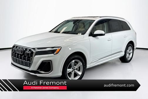 Carrara White 2026 Audi Q7 45 Premium
