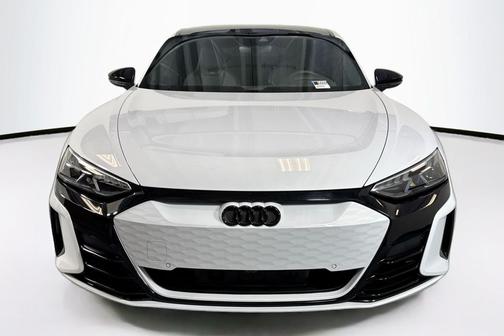 2024 Audi RS e-tron GT quattro