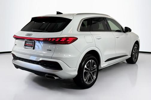 2025 Audi Q5 Premium TFSI quattro S tronic