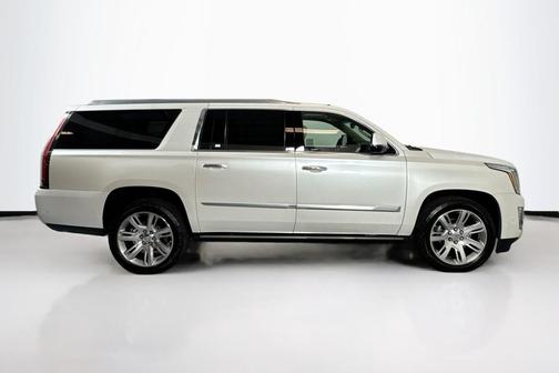 2018 Cadillac Escalade ESV Premium Luxury