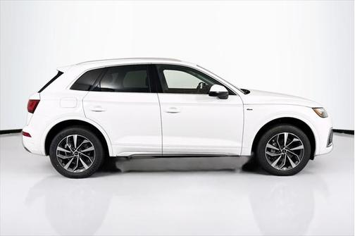 2024 Audi Q5 45 S line Premium Plus