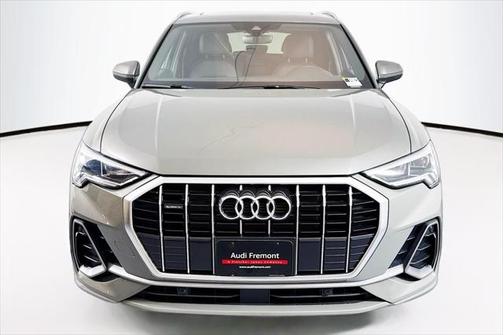 2023 Audi Q3 Premium 45 TFSI S line quattro Tiptronic
