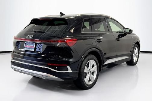 2024 Audi Q4 e-tron Premium Plus 55 quattro