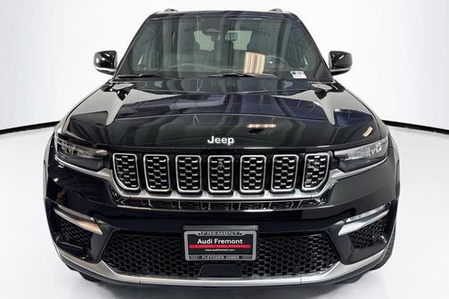 2022 Jeep Grand Cherokee Summit