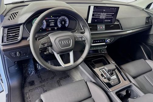 2025 Audi Q5 55 S line Premium