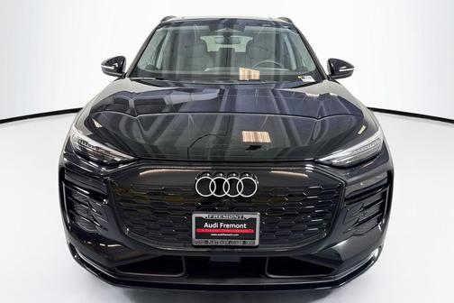 2025 Audi Q6 e-tron Premium Plus quattro